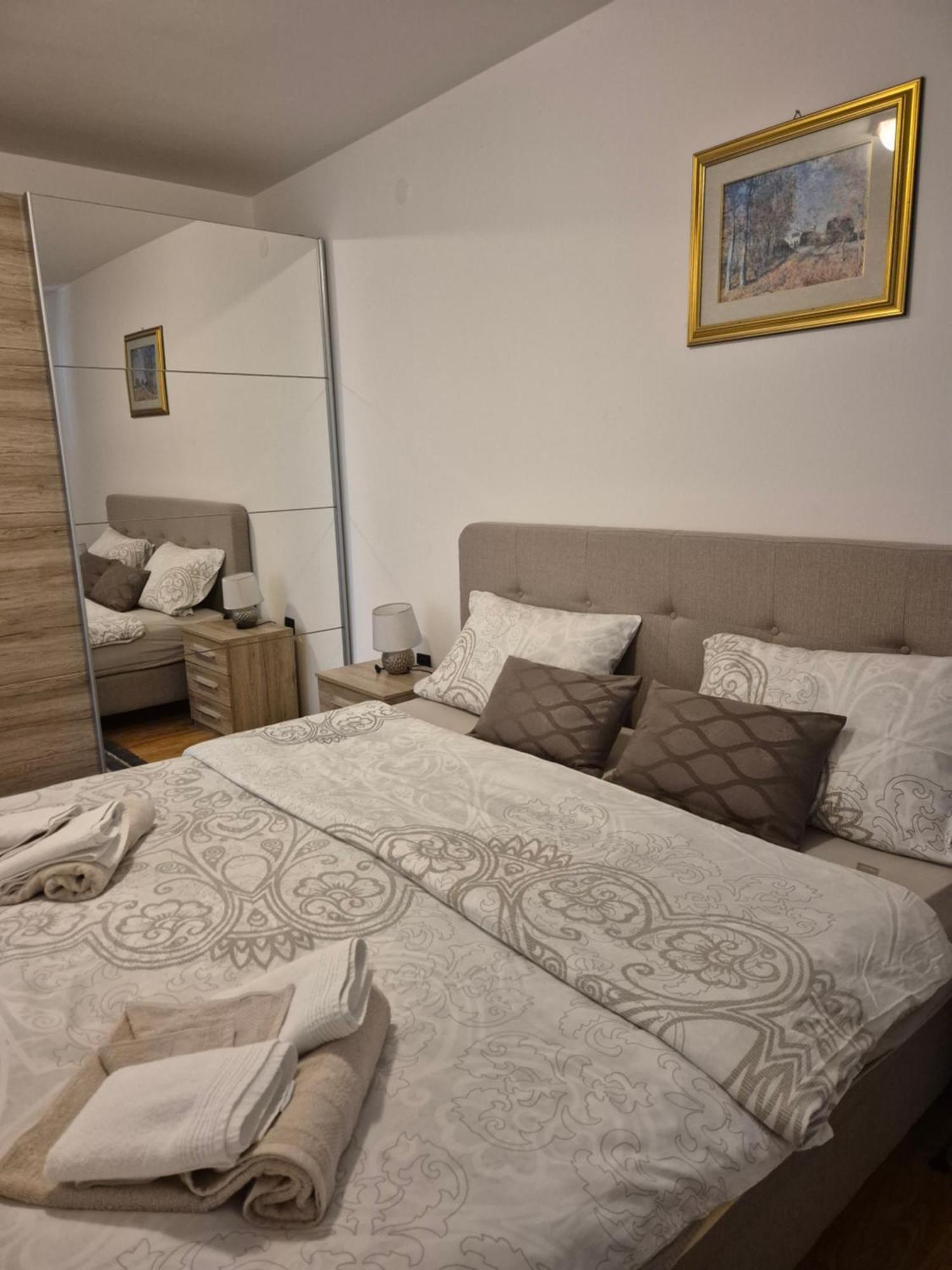 Apartments Antolovic Врсар Экстерьер фото