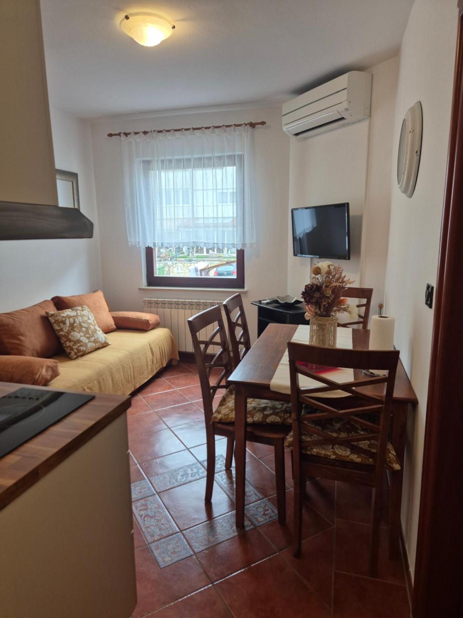 Apartments Antolovic Врсар Экстерьер фото