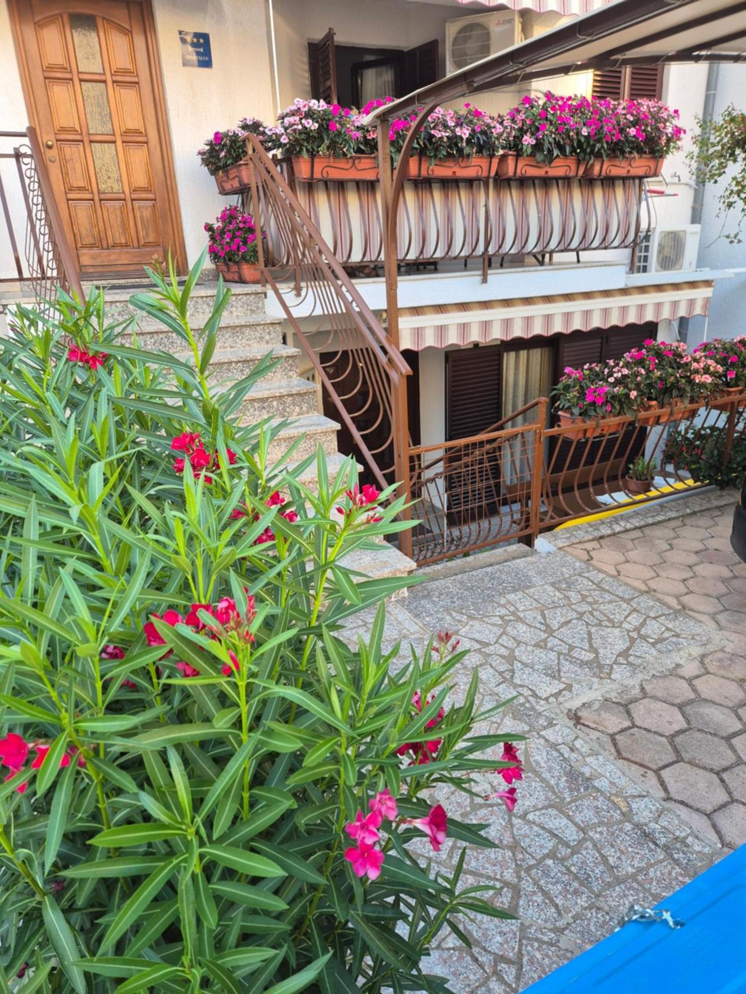 Apartments Antolovic Врсар Экстерьер фото